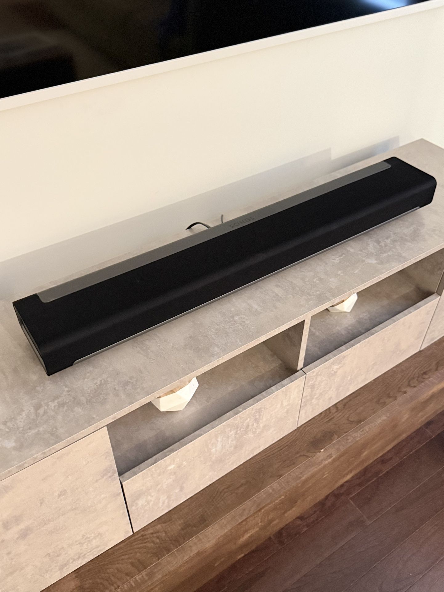 Sonos Playbar Soundbar – Wireless Home Theater Audio