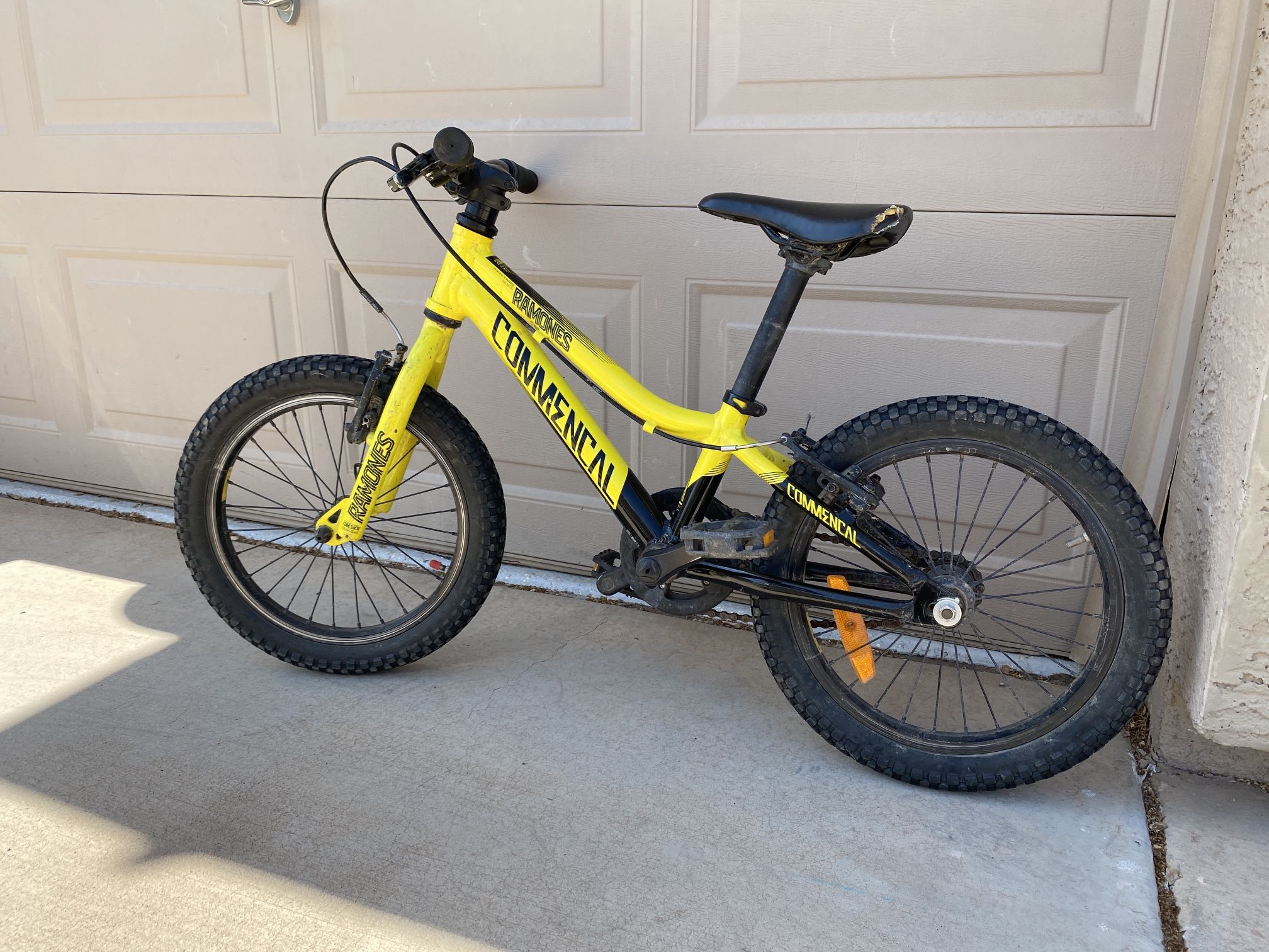 Commencal Kids 16” Mountain Bike