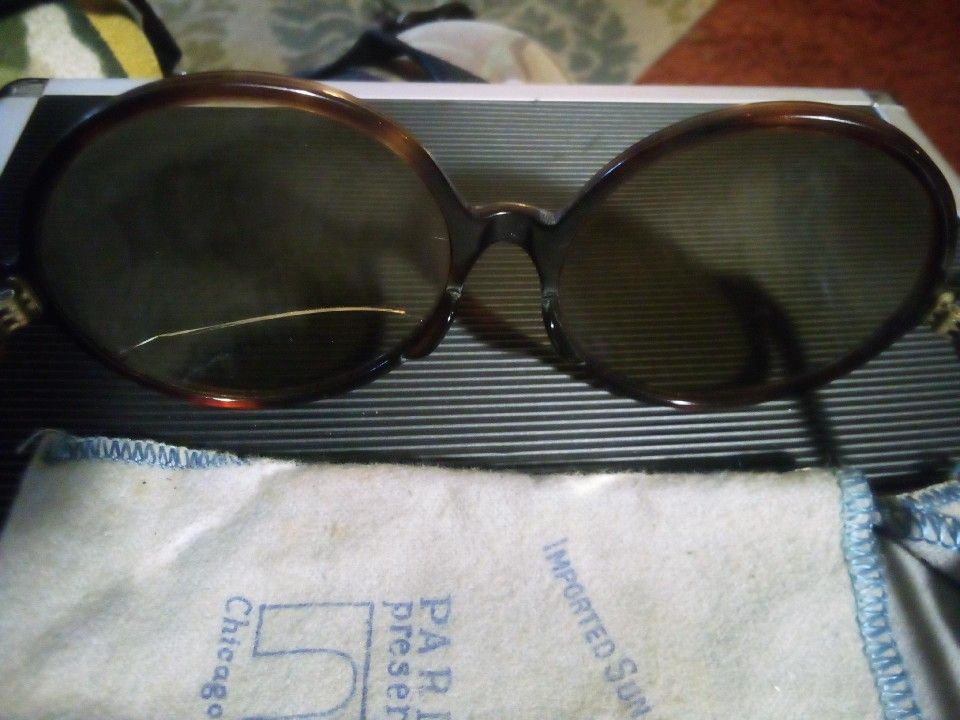 VINTAGE 60'S 70'S SUNGLASSES TORTOISE SHELL FRAMES