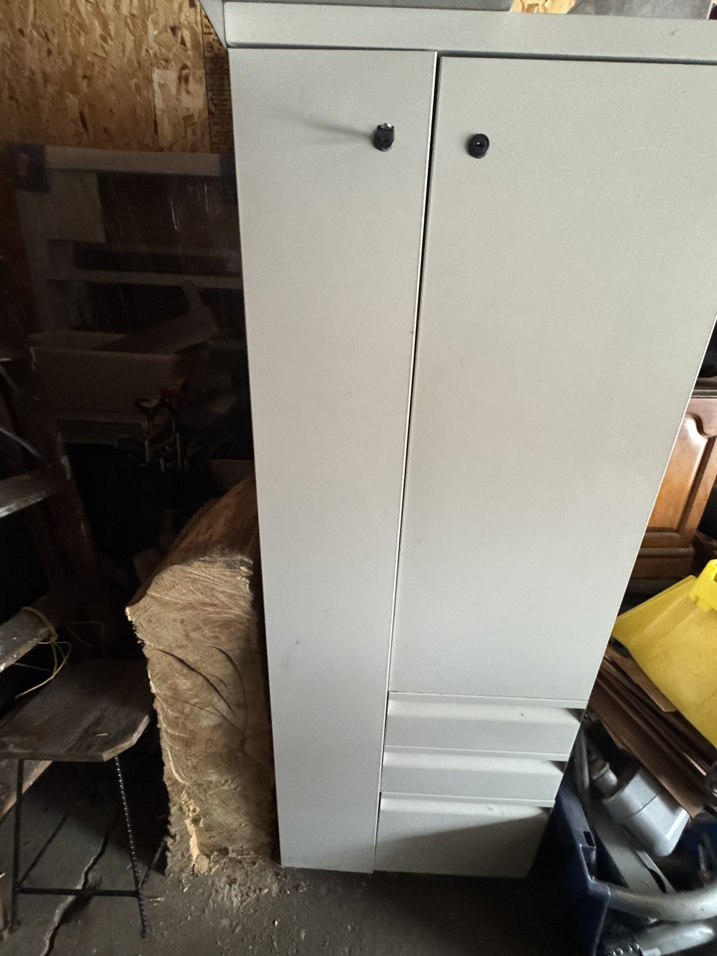 Metal Storage Cabinet With Drawers