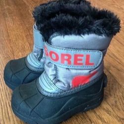 NEW TODDLER SNOW BOOTS