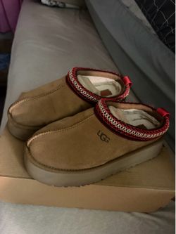 Uggs Tasman woman size 7