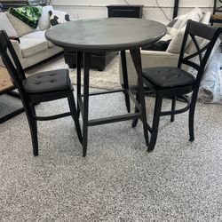 Bistro Table With 3 Stools