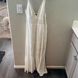 Women’s White Clothing, Dress Size Medium