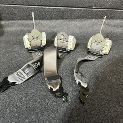 2011-2016 BMW 528I 535I 550I F10 5-SERIES REAR SEAT SEATBELTS (contact info removed)3A (contact info removed)2A OEM BEIGE