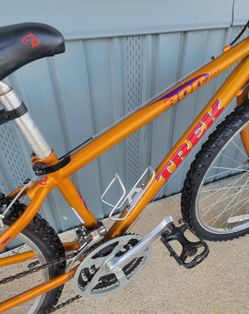TREK SPORT BIKE