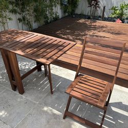 Table chairs
