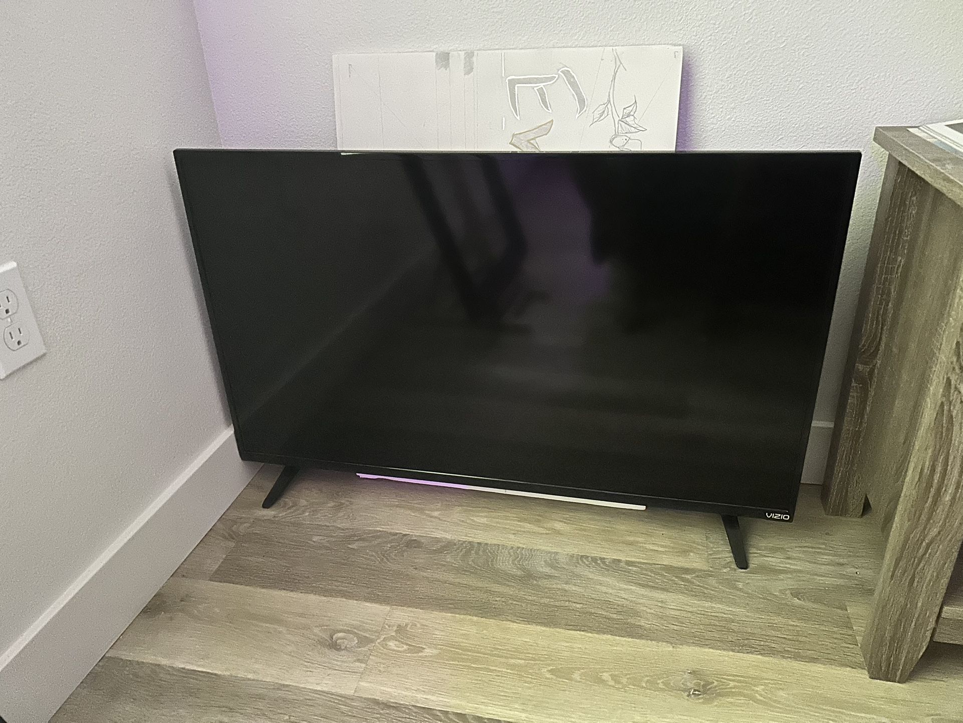40 Inch VIZIO TV