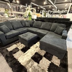 SECTIONAL WITH OTTOMAN 