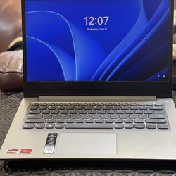 Lenovo Laptop (message me for Laptop Information And Specs)