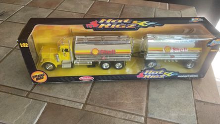 Jada Toys Shell Peterbilt Hot Riga Die Cas