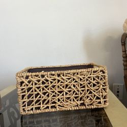 🧺 Woven Wicker Storage Basket with Liner - Katy, TX