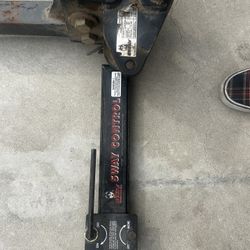 Husky Sway Control  And Hitch And Bars