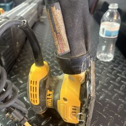 Dewalt sander electric