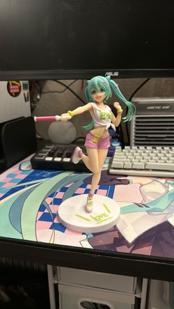 Authentic Hatsune Miku Figurine