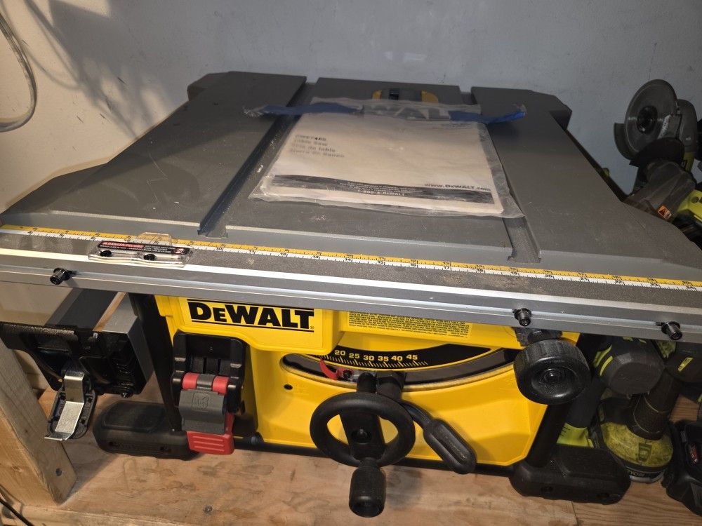 DeWalt 8 1/4" Table Saw