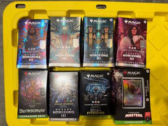 Magic: The Gathering : commander, booster boxes, and secret lair