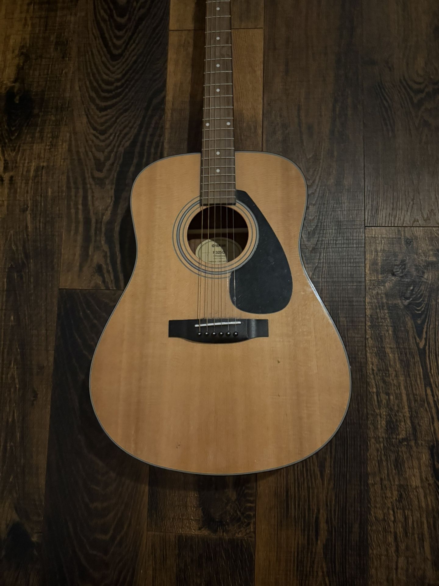 Yamaha Acoustic Guitar