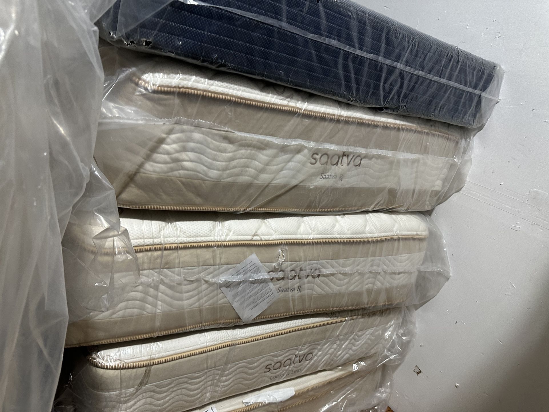 Luxury Saatva & Tempur-Pedic Mattresses – 50-80% Off! • Brand New, Minor Blemishes (Nothing That Affects Comfort) • King, Queen, Full, T