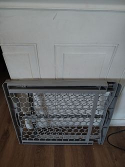 Baby gate