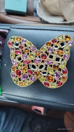 Laurel Design butterfly shaped jewelery box