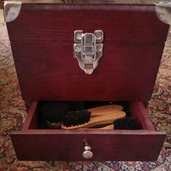 Wood shoe shine box / kit