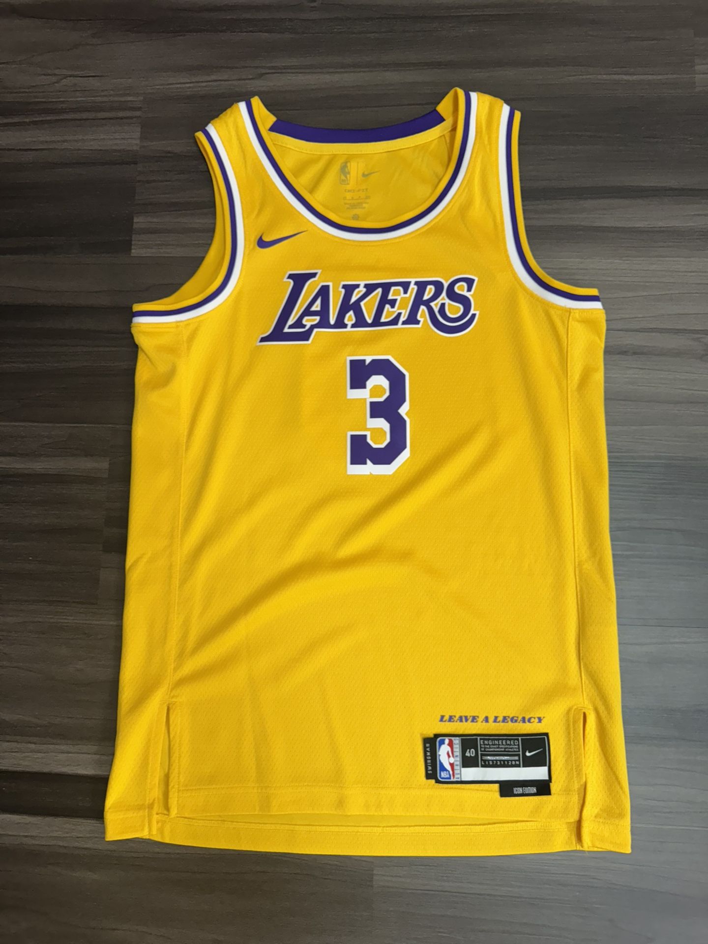 Nike Los Angeles Lakers Anthony Davis #3 Icon Edition Swingman Jersey Small 40 100% authentic. Lightly worn.