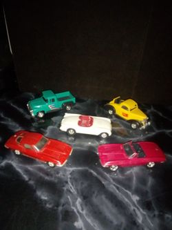 STROMBERG PLASTIC VINTAGE 56 FORD,36 FORD THREE CORVETTES