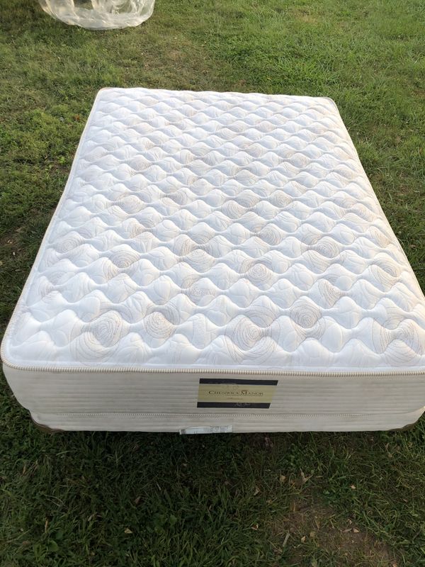 FULL SIZE MATTRESS SET WITH METAL FRAME for Sale in Lebanon, PA OfferUp