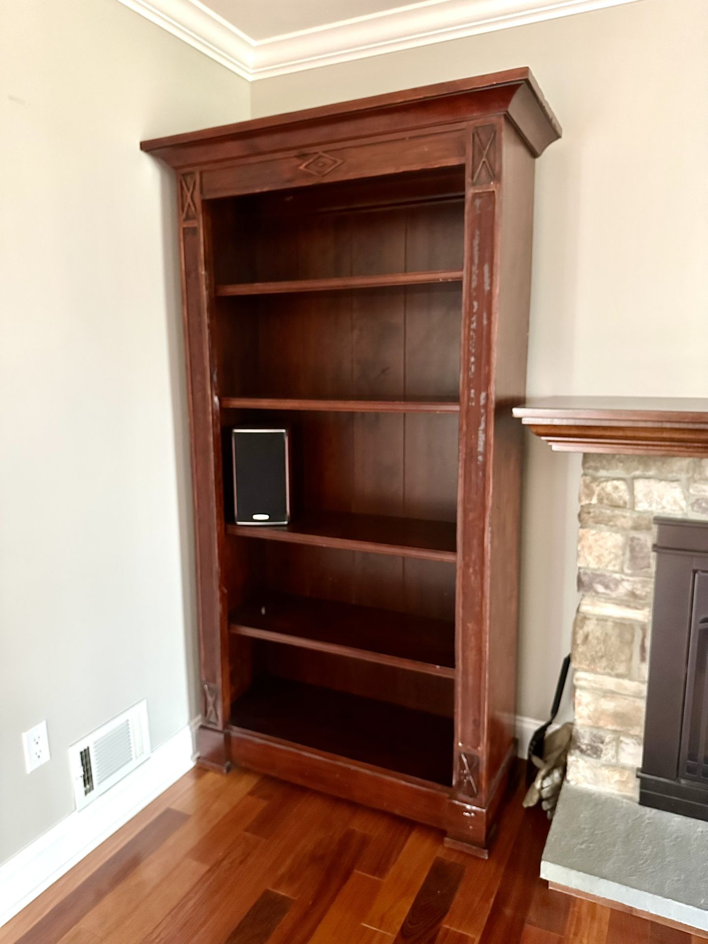 Etagere/book Shelves (x2)