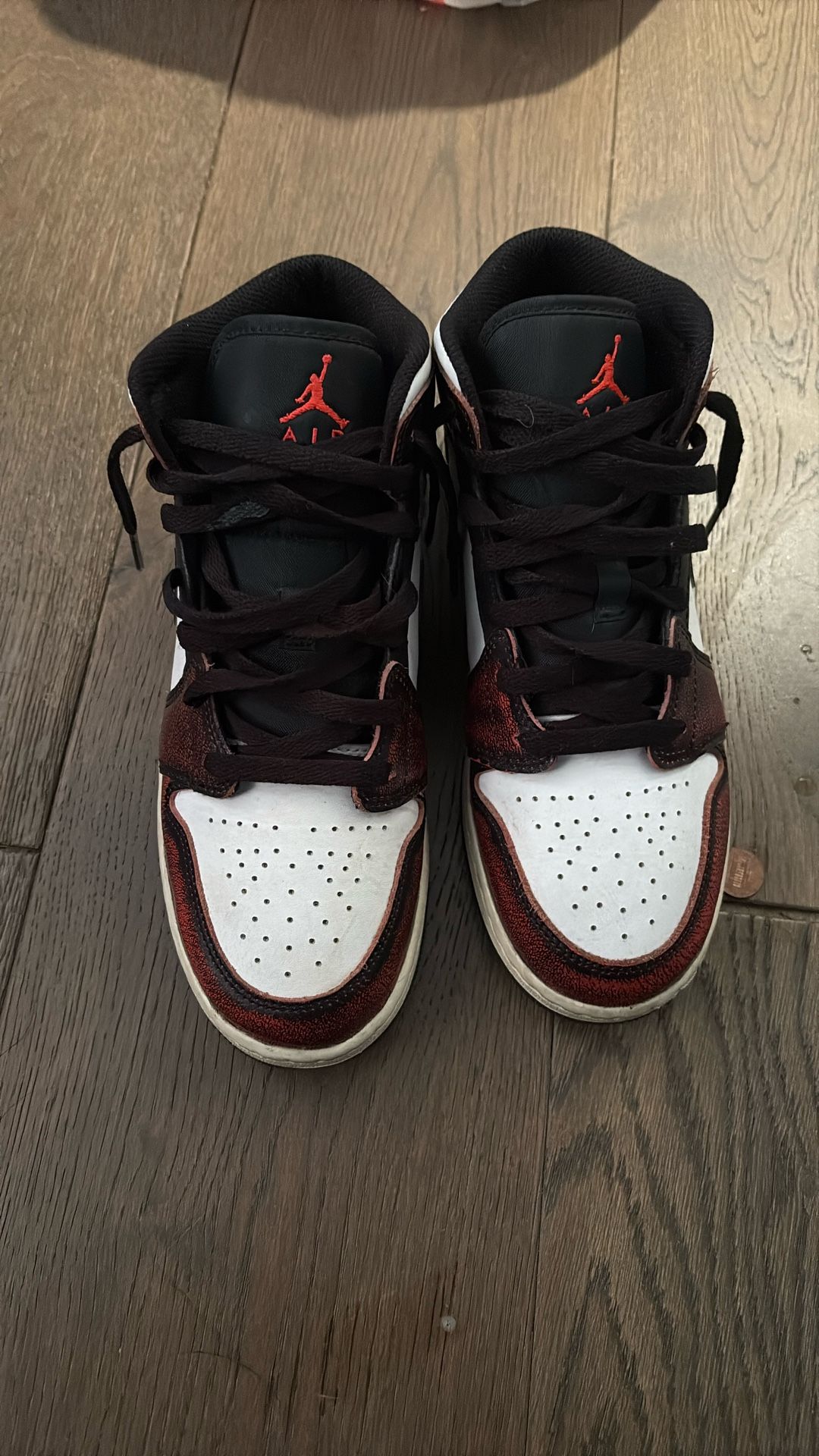 Jordan 1 Mid Se