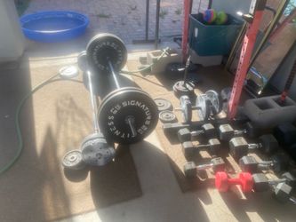 Over 400lbs of weights, mostly new equipment