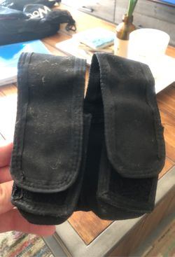 Magazine pouches
