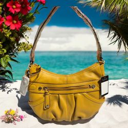 TIGNANELO  Genuine Leather Hand/Shoulder Bag Purse Color Yellow