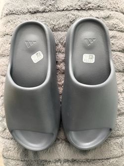 Yezzy slides