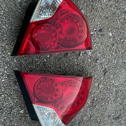 Right And Left Tail Lights For 2006 Infiniti M35