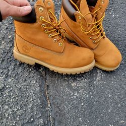 Mens Size 8 Timberlands