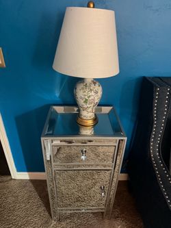 Glass nightstand with lamp