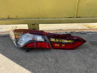 2021-2024 TOYOTA CAMRY LH TAIL LIGHTS OEM #2