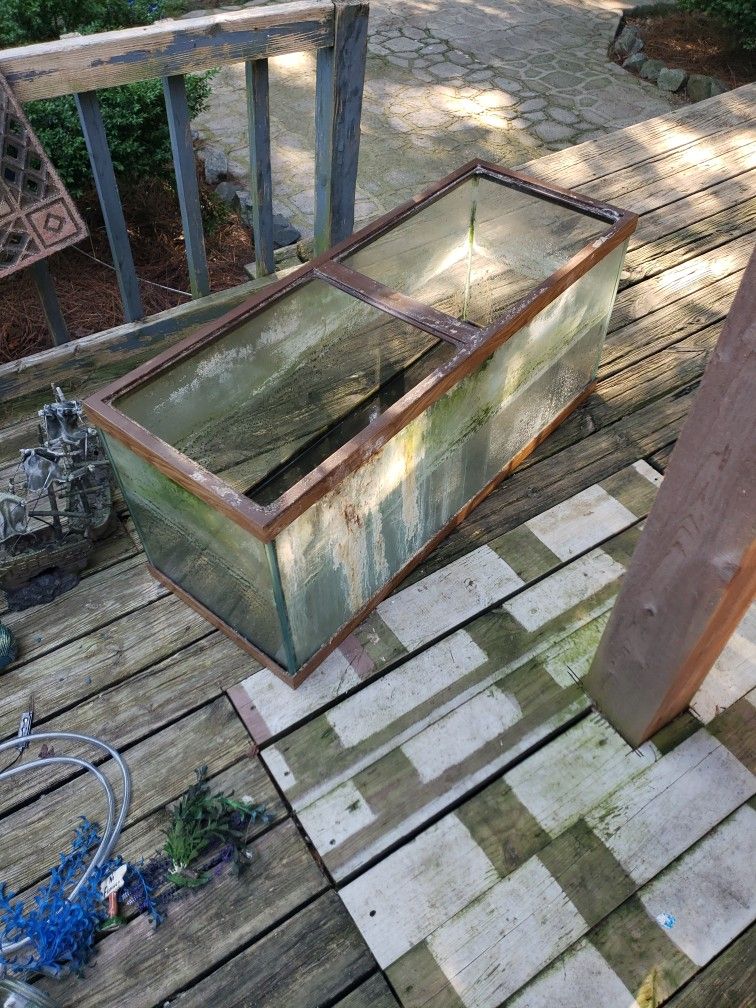 75 Gallon Fish Tank NO LEAKS.