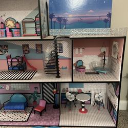 LOL Surprise OMG House Dollhouse