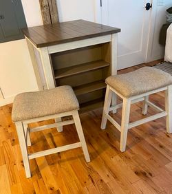 High Table w/ Stools