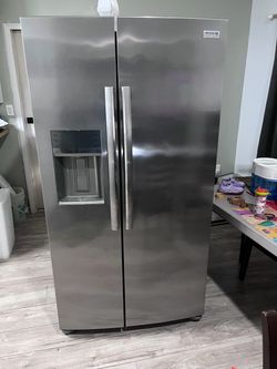 Frigidaire Refrigerator