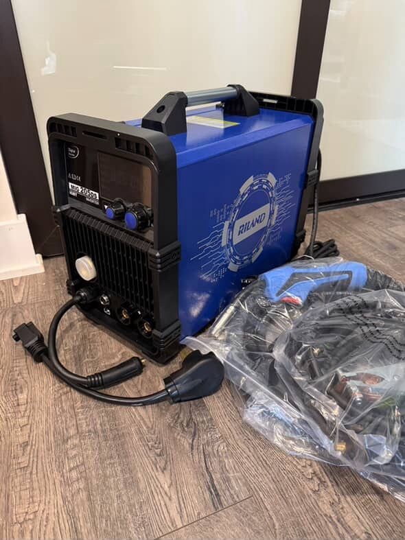 205A MIG Welder, 6 in 1 Gas MIG/Gasless Flux Core/Spool/Lift TIG/Stick Aluminum Professional Welder