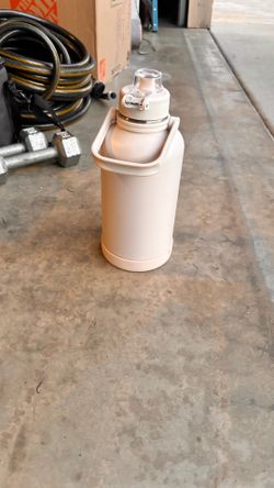 Water jug
