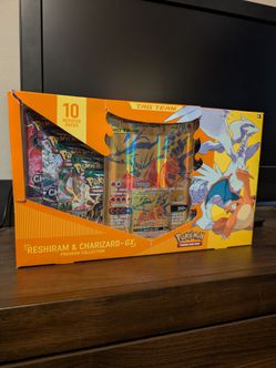 Reshiram & Charizard Premium Collection