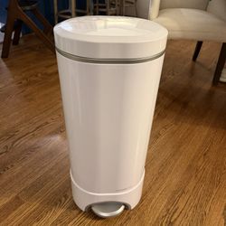 Munchkin UV Diaper Pail