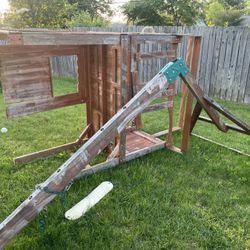 Play Set Needs Work