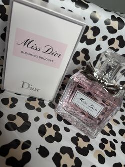 MISS DIOR
