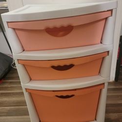 Sterilite Hard Plastic 3 Storage Drawers 